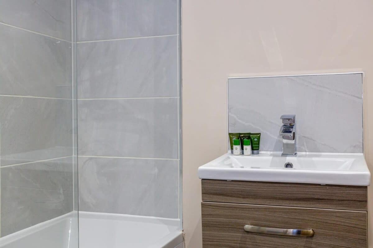 Stylish And Modern 1 Bedroom Apartment Manchester Ngoại thất bức ảnh